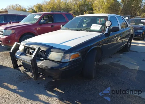 2010 Ford Crown Victoria Police/Police Interceptor z USA, uszkodzony, nr VIN 2FABP7BV8AX136598
